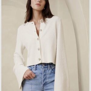 Banana Republic Off-White Knit Cardigan